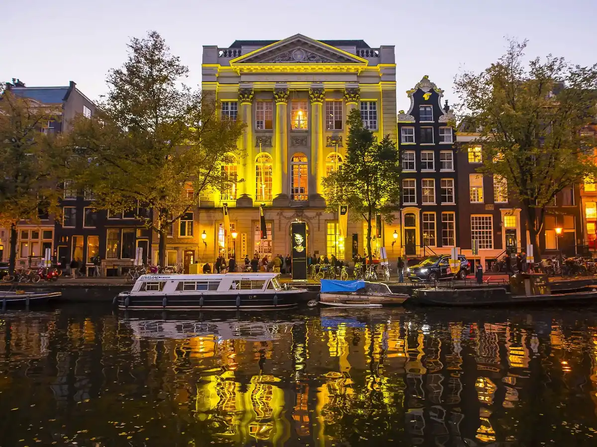 netherlands-festival-amsterdam-dance-event-ade