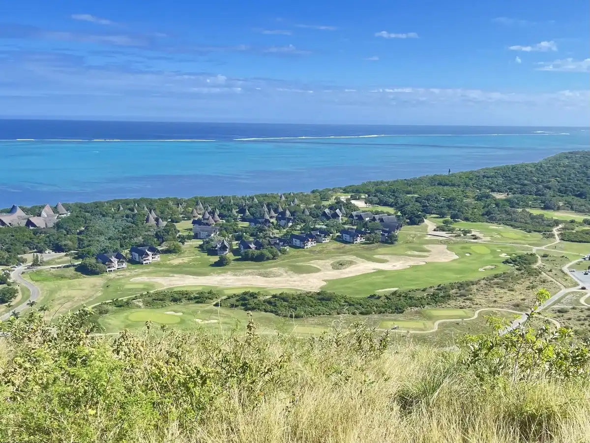 new-caledonia-hike-domaine-de-deva