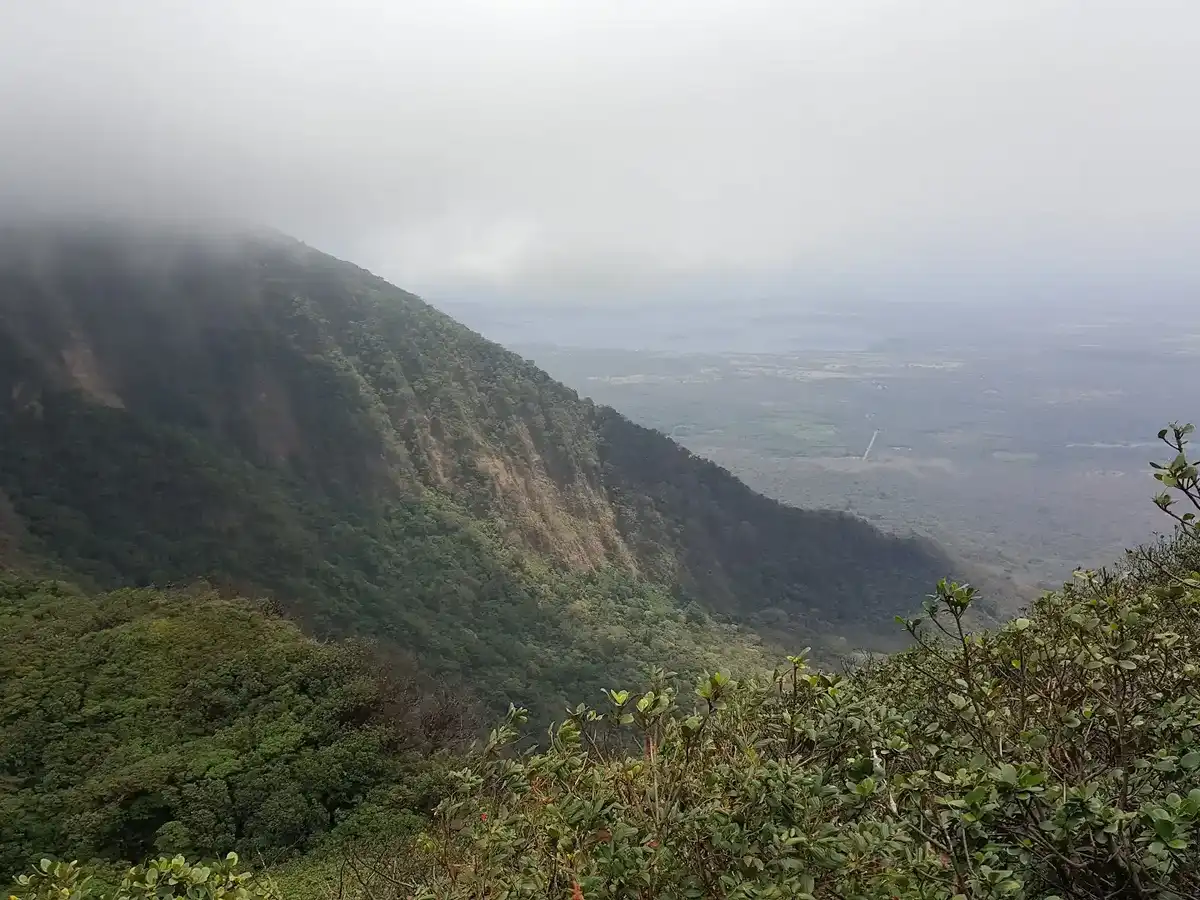 nicaragua-national-park-mombacho-volcano-natural-reserve