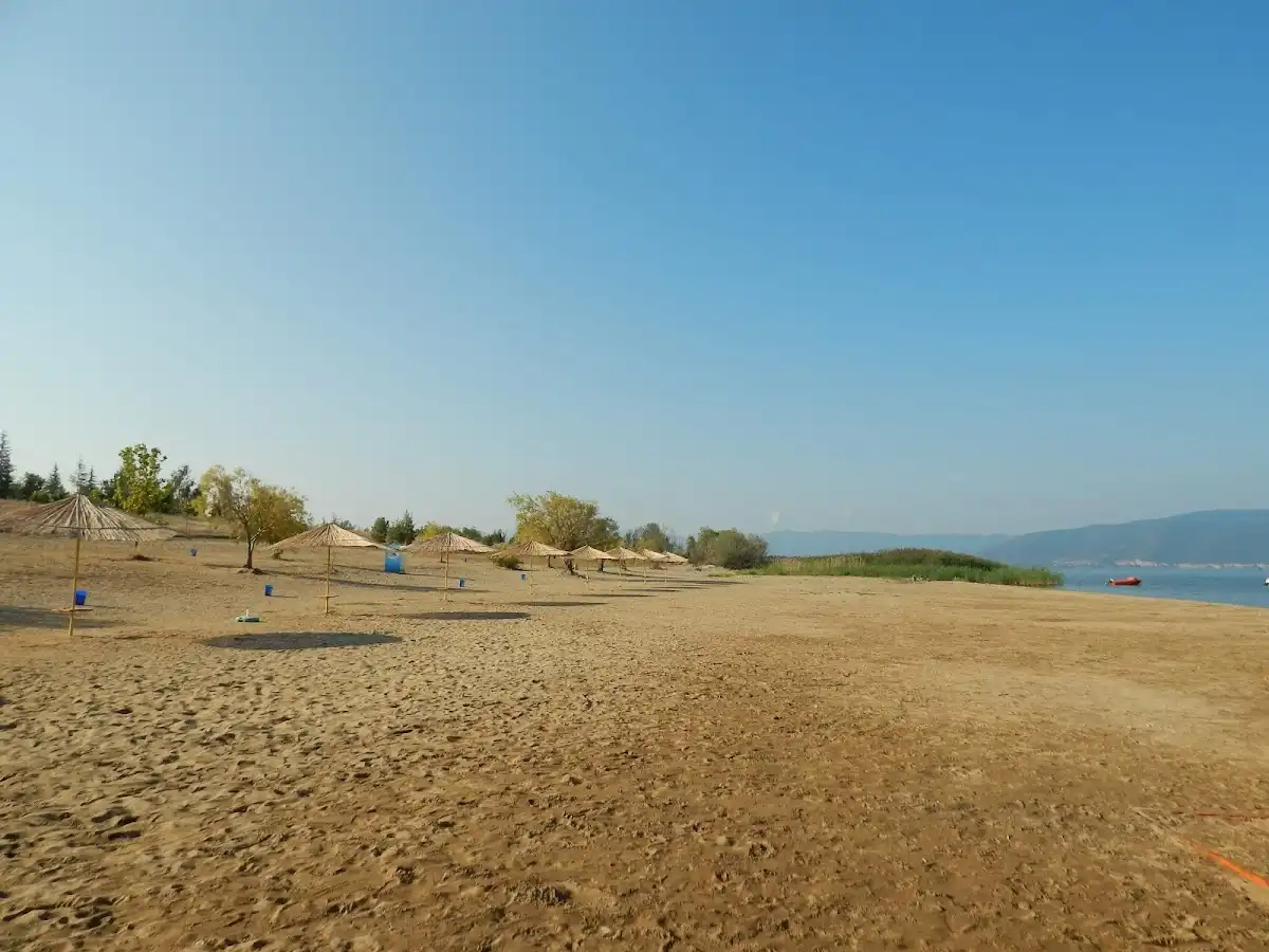 north-macedonia-beach-lake-prespa v1