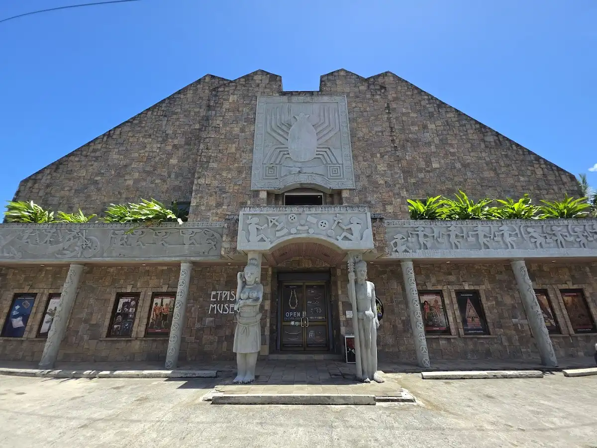 palau-attraction-etpison-museum