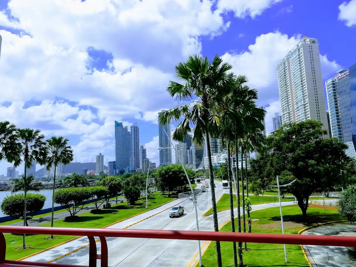 panama-attraction-cinta-costera