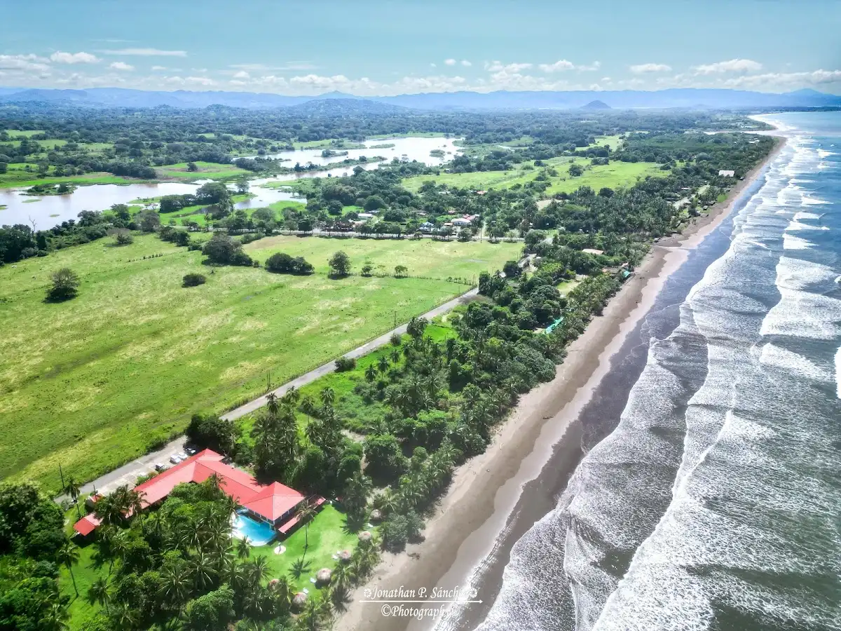 panama-beach-las-lajas-beach