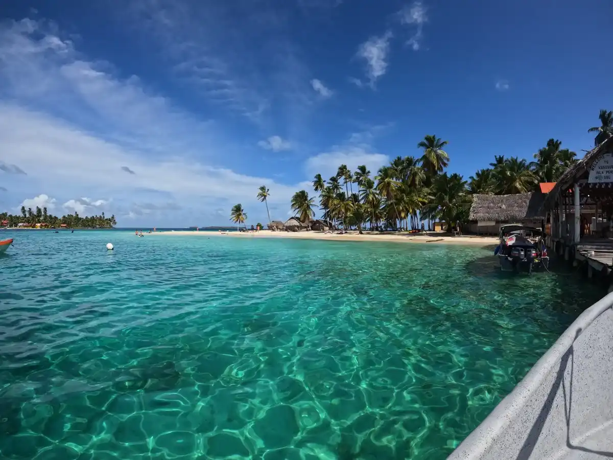 panama-beach-san-blas-islands