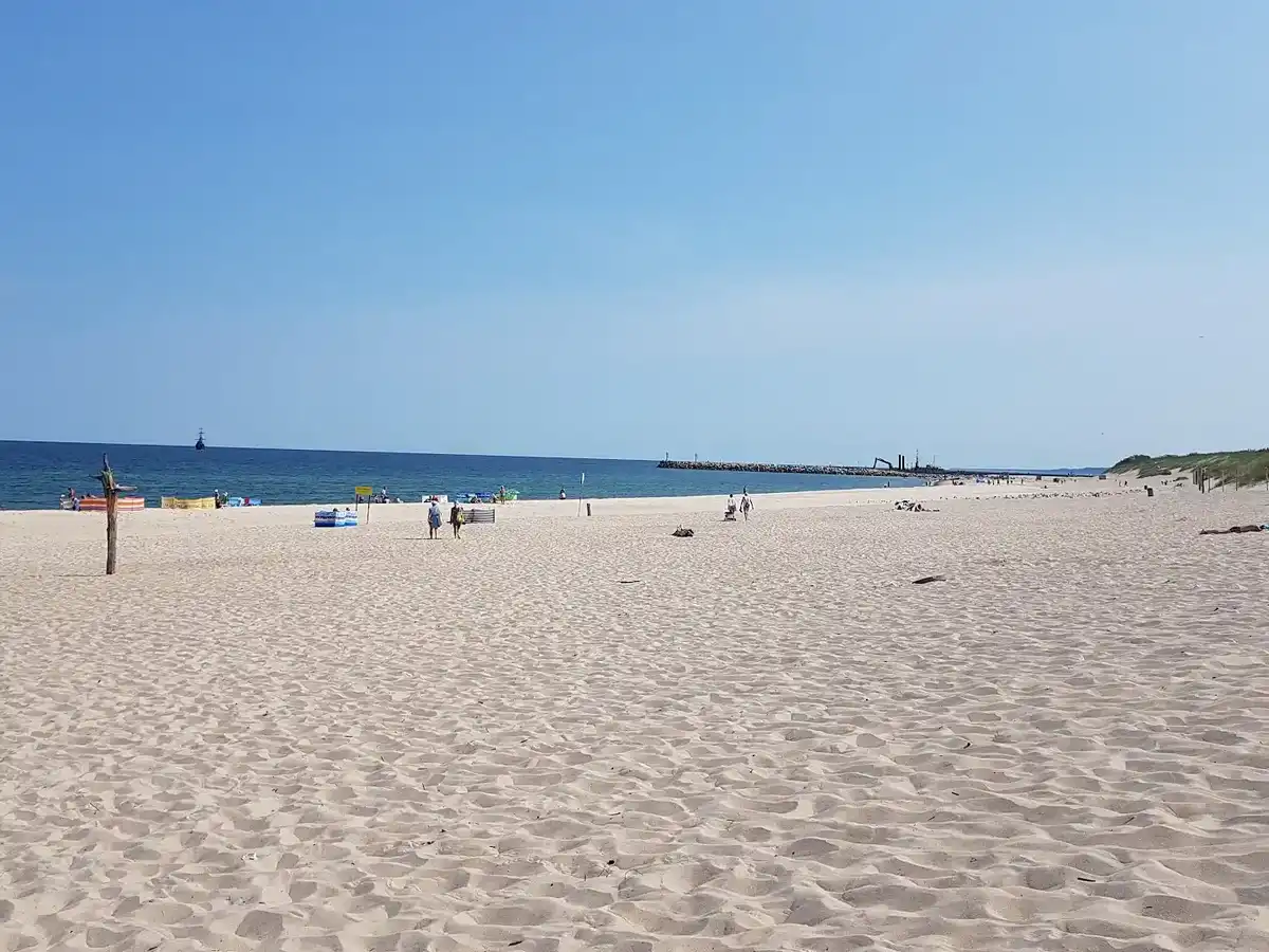poland-beach-ustka-beach