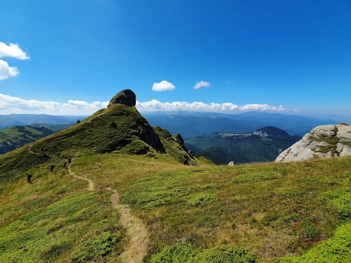 romania-hike-ciucas-mountains