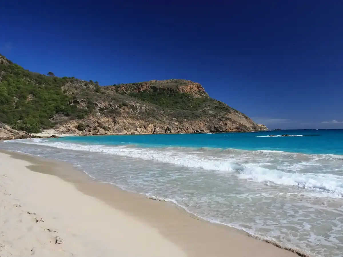 saint-barthelemy-hike-anse-des-cayes-to-anse-de-grande-saline