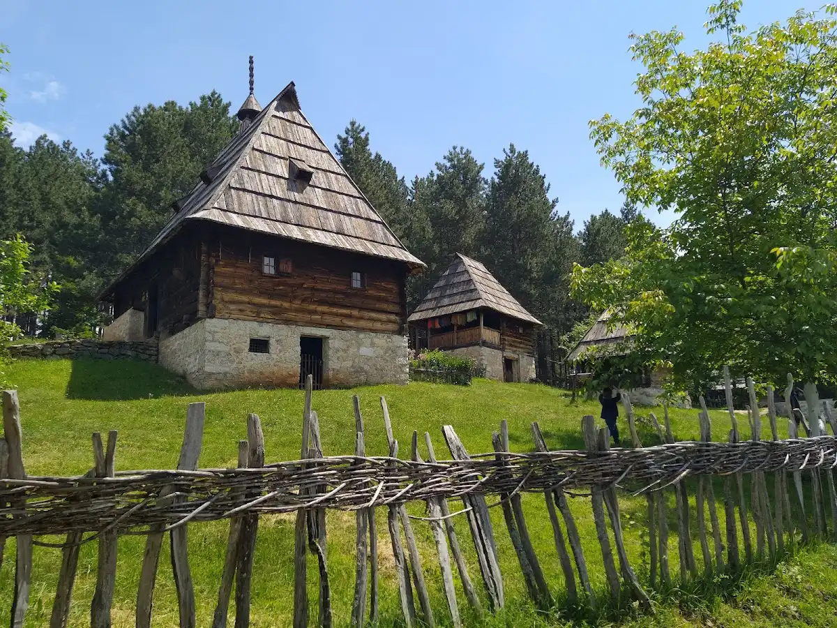 serbia-city-sirogojno