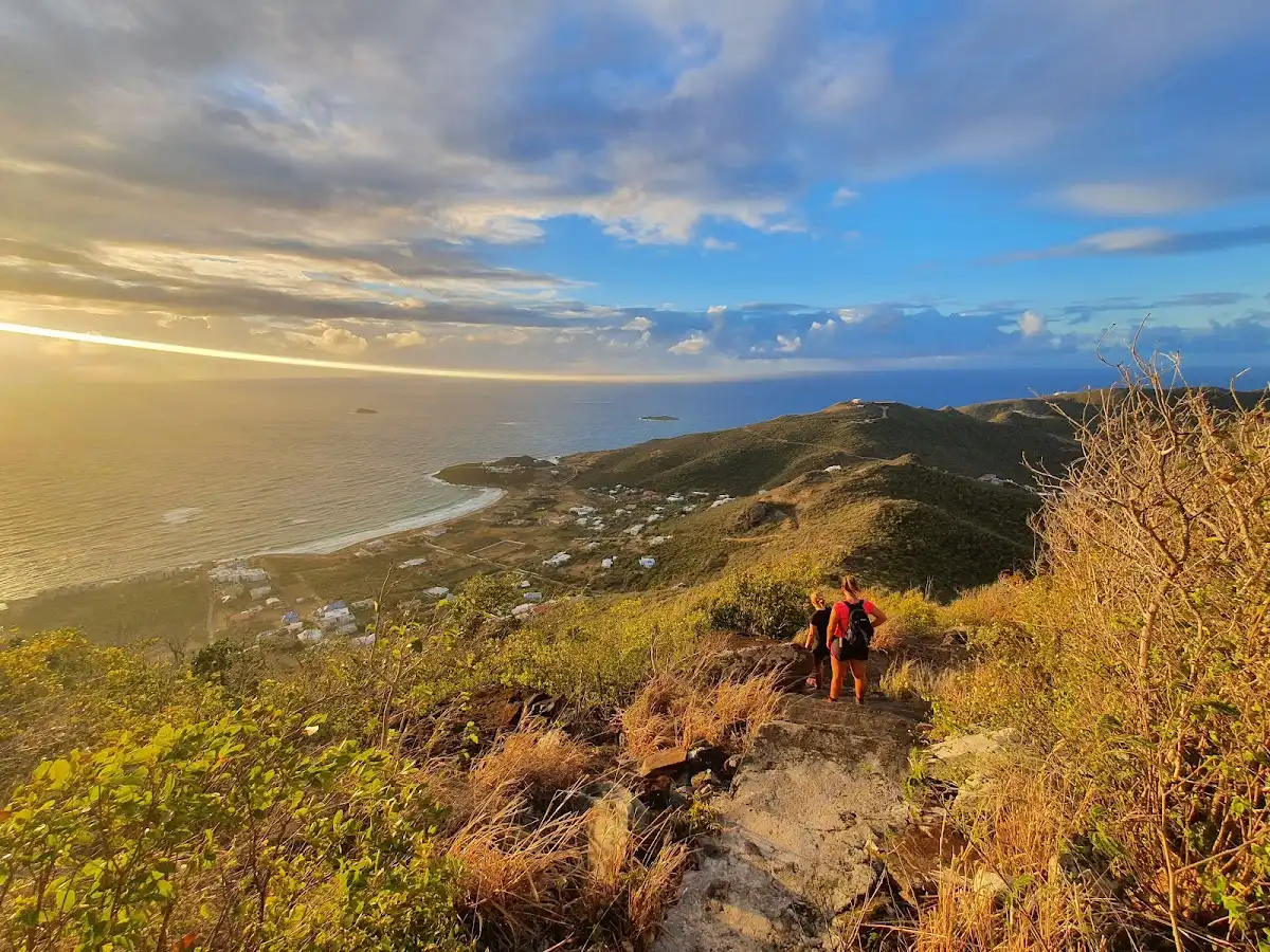 sint-maarten-hike-naked-boy-hill