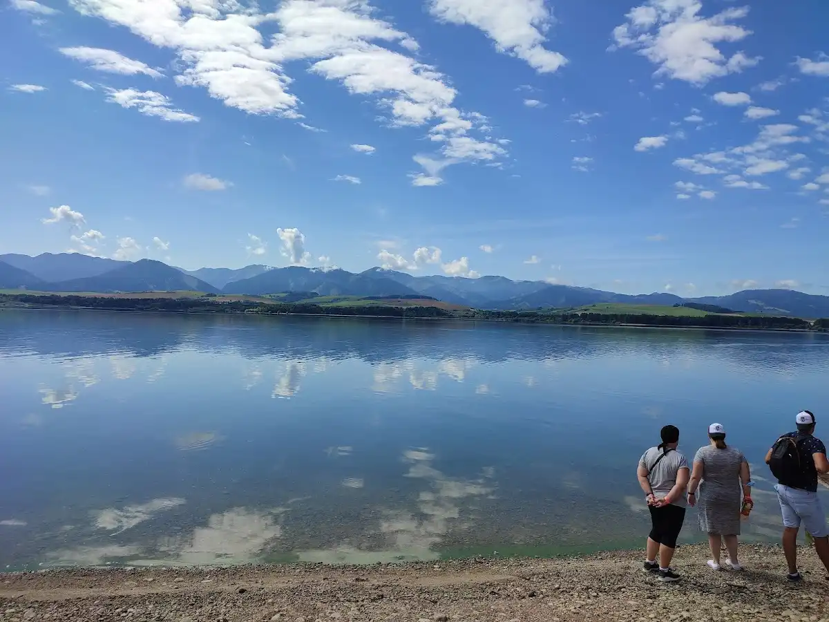 slovakia-beach-liptovska-mara v1