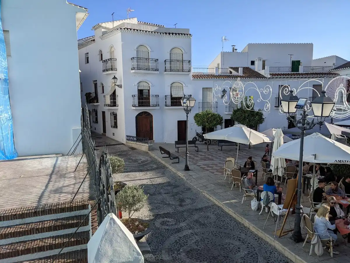 spain-city-frigiliana