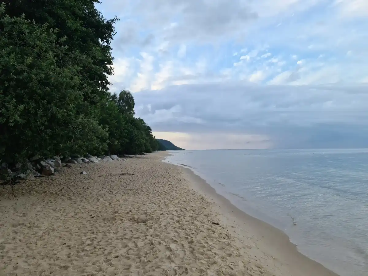 sweden-beach-knabackshusen