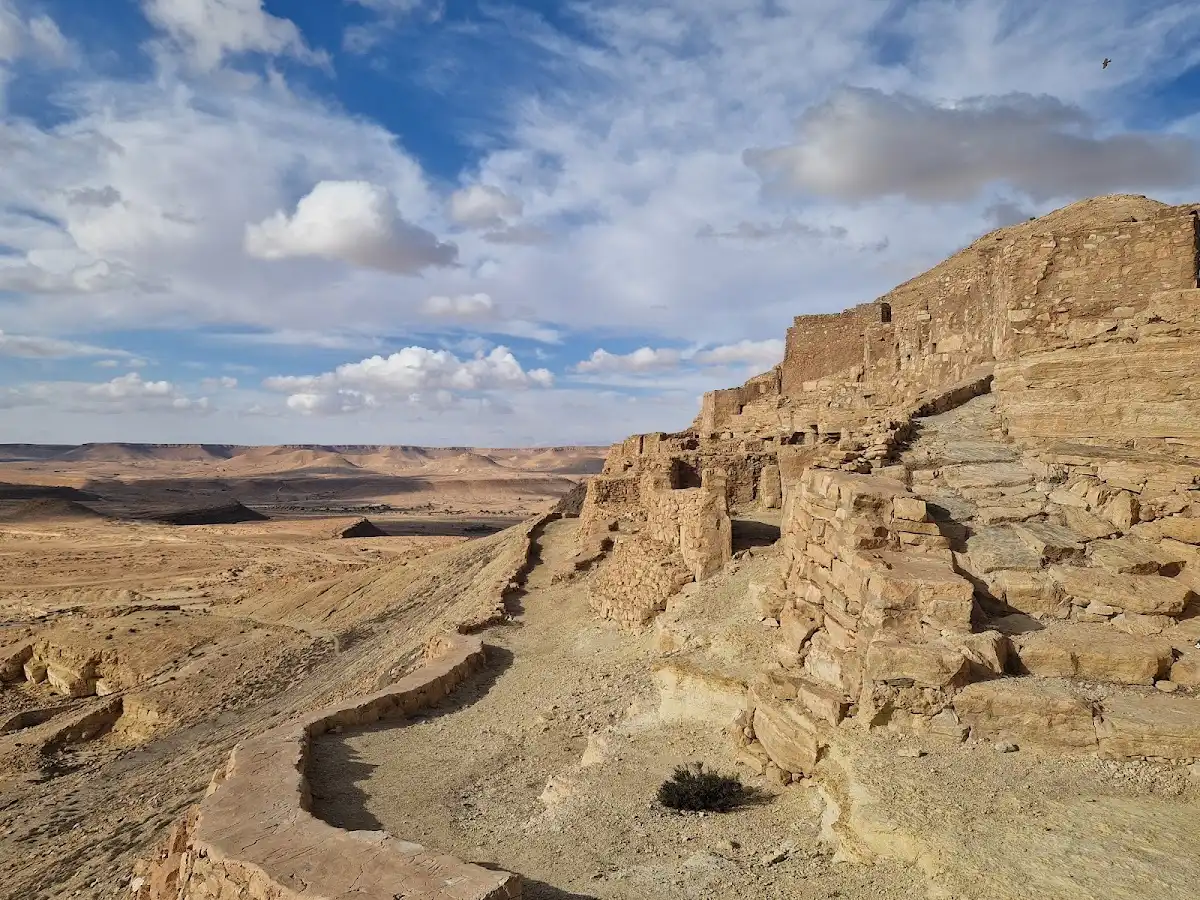 tunisia-unique-site-ksar-guermessa