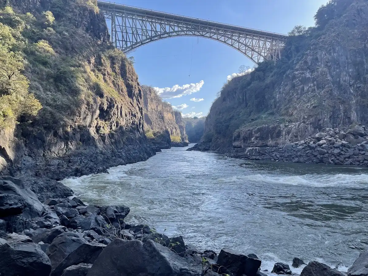 zambia-hike-victoria-falls
