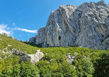 Paklenica to Velika Paklenica Trail
