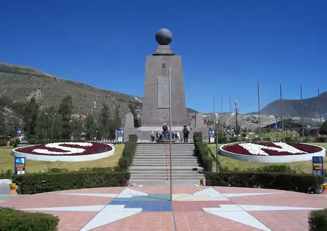Mitad del Mundo Monument and Ethnographic Museum