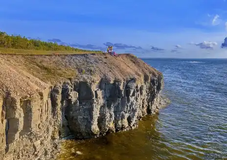 Panga Cliff Trail