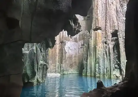 Sawa-i-Lau Caves
