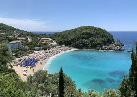 Sarakiniko Beach