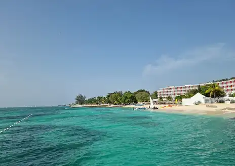 Doctor’s Cave Beach