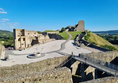 Devin Castle