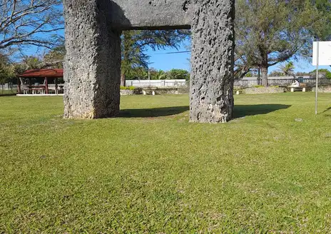 Ha‘amonga ‘a Maui