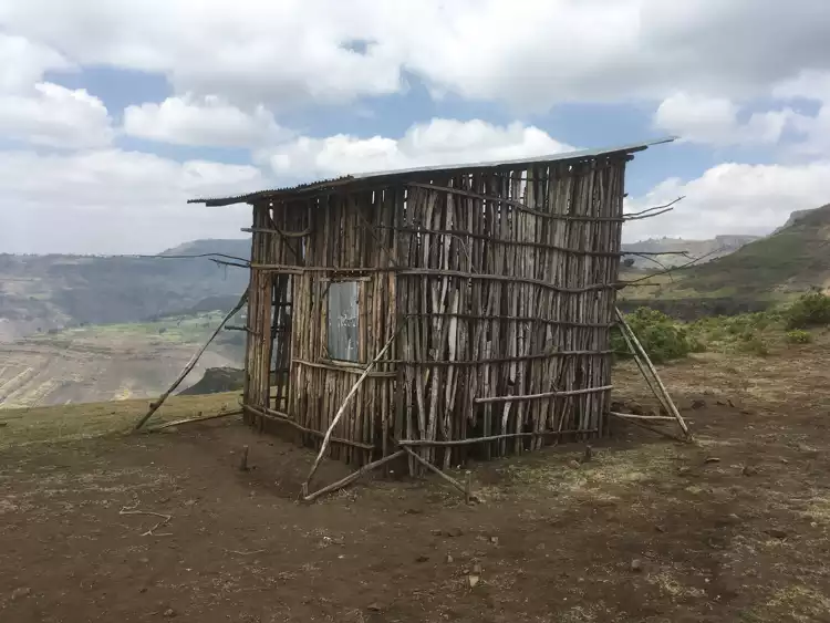 Backpacking in architecture